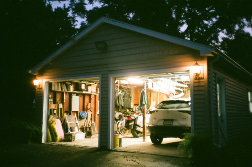 Garage with cars